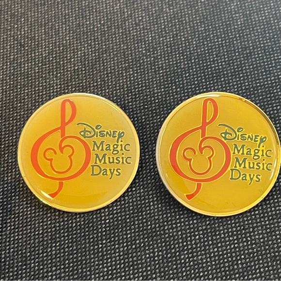 Pair of Disneyland Disney Pins Retro Vintage 1990’s Magic Music Days (2) - Picture 1 of 3